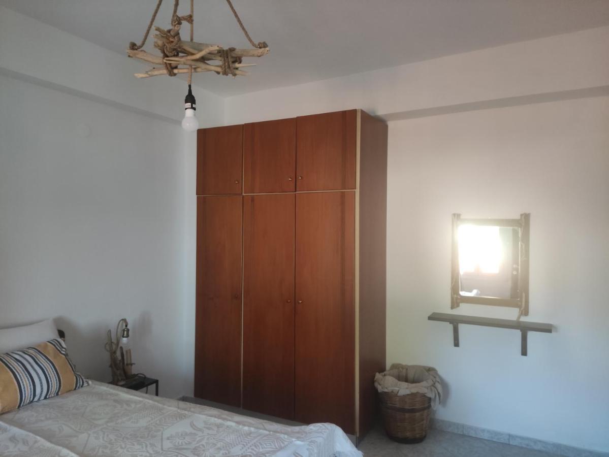 Despoina Seaside Apartment Ágios Konstantínos エクステリア 写真